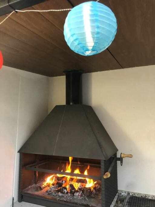 Alojamiento El Pez Casa Con Piscina Climatizada Villafranca de los Caballeros エクステリア 写真