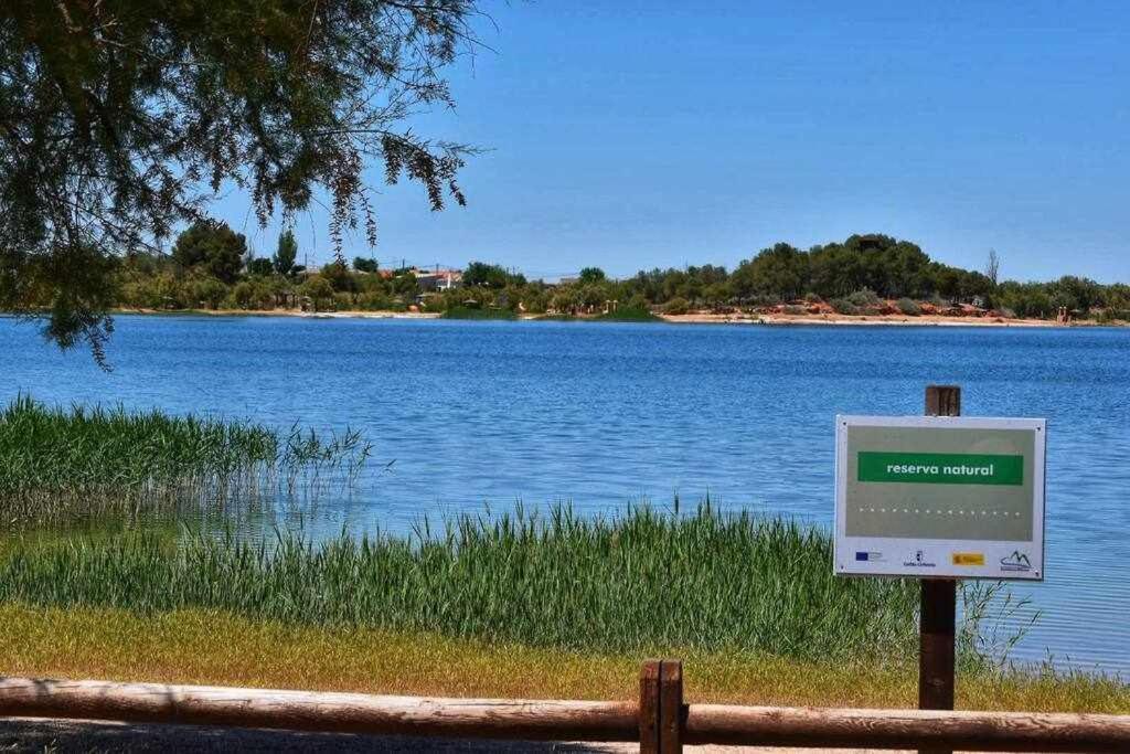 Alojamiento El Pez Casa Con Piscina Climatizada Villafranca de los Caballeros エクステリア 写真