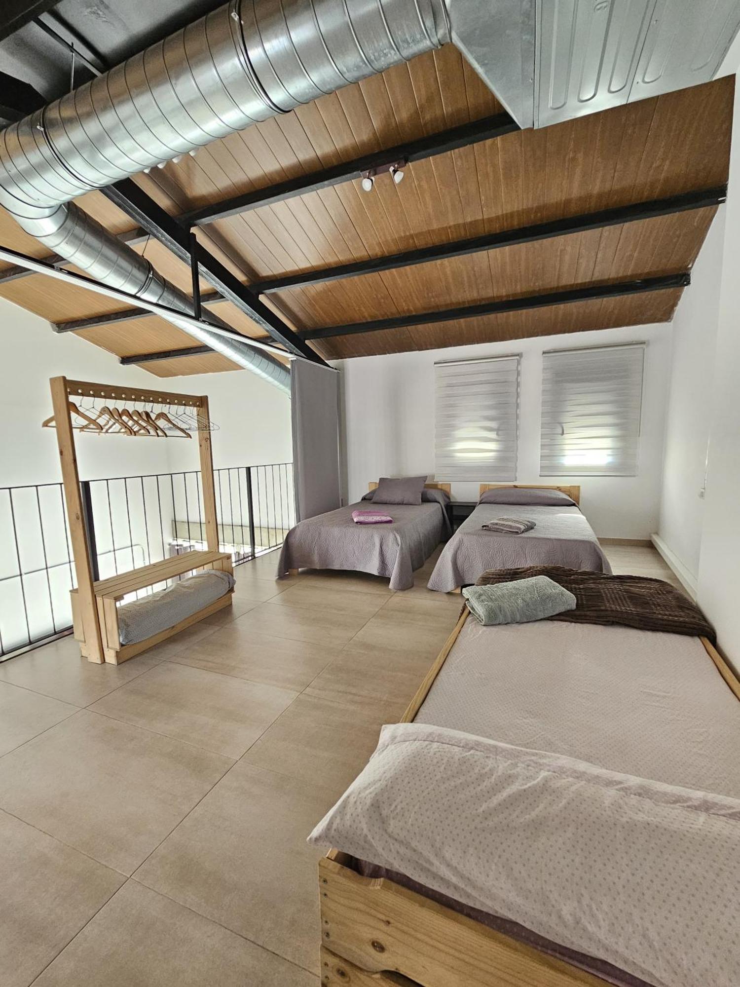 Alojamiento El Pez Casa Con Piscina Climatizada Villafranca de los Caballeros エクステリア 写真