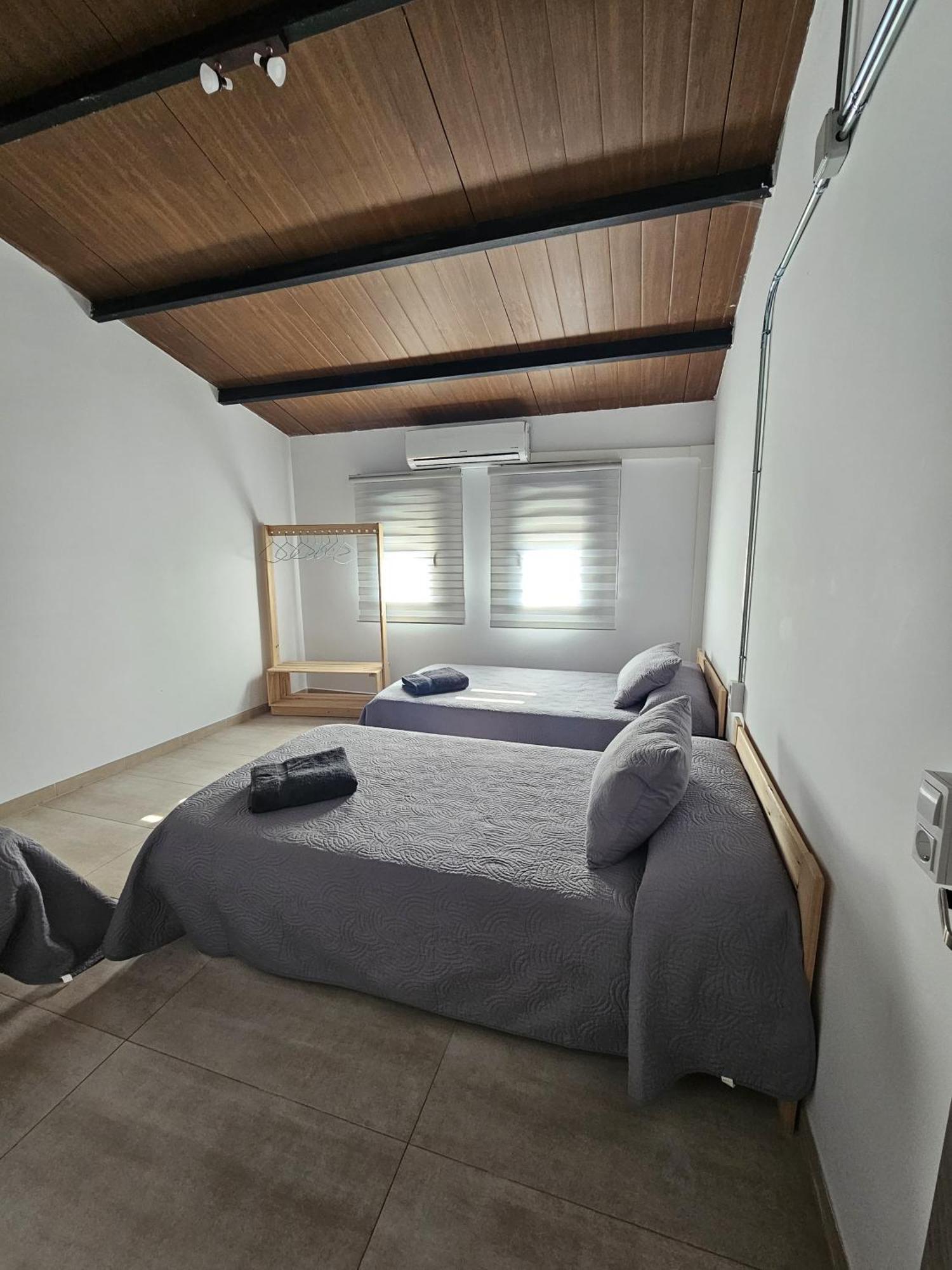 Alojamiento El Pez Casa Con Piscina Climatizada Villafranca de los Caballeros エクステリア 写真