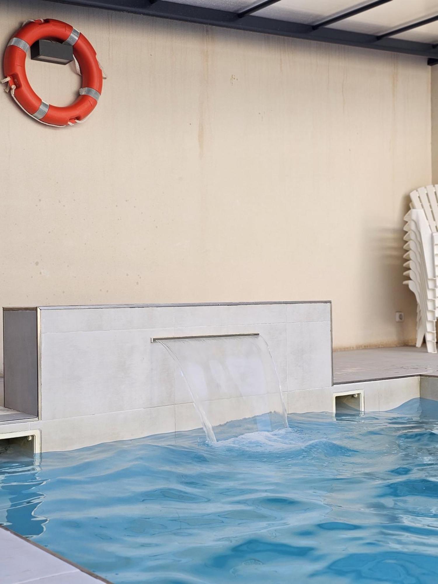 Alojamiento El Pez Casa Con Piscina Climatizada Villafranca de los Caballeros エクステリア 写真